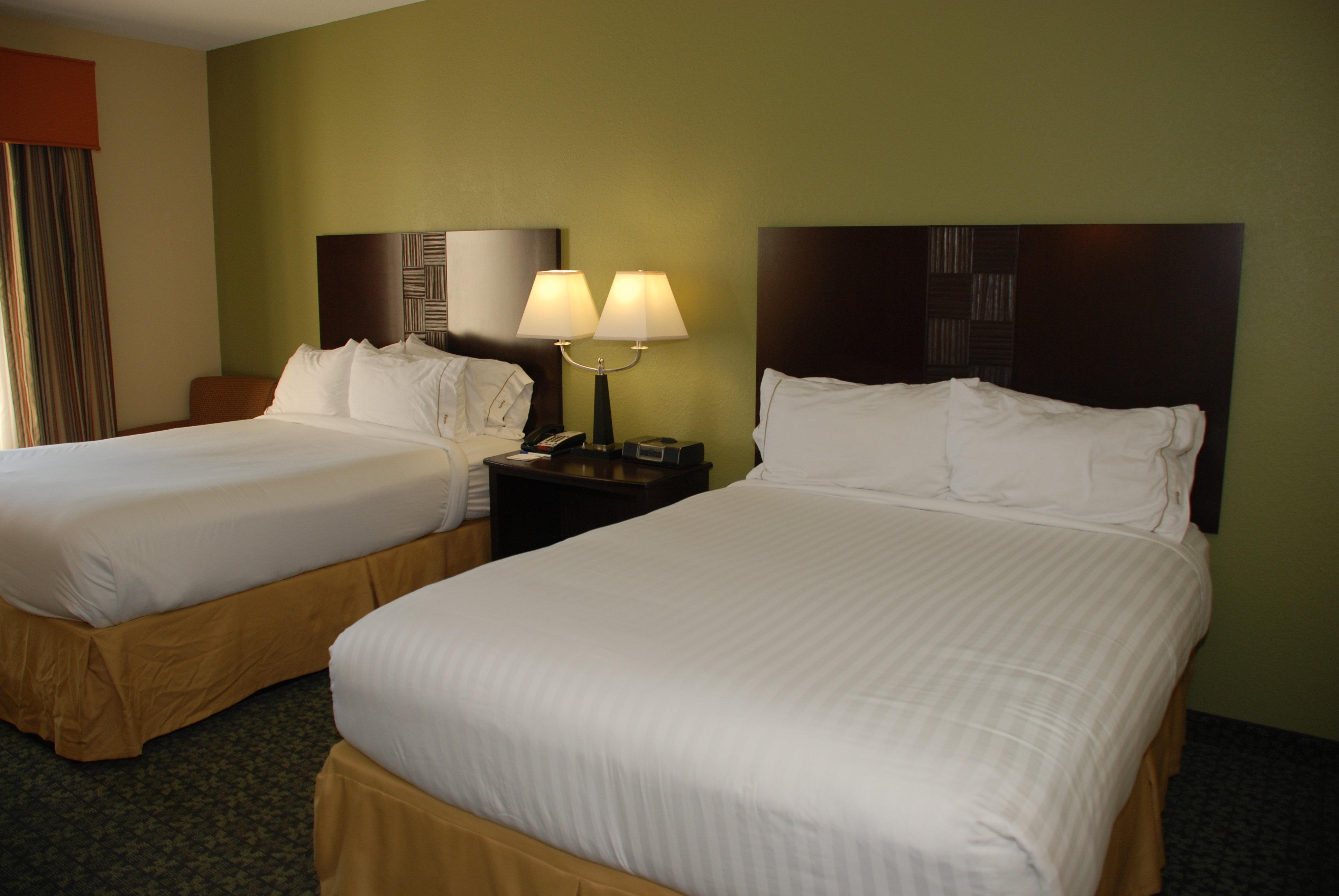 Holiday Inn Express & Suites Covington By Ihg Exterior foto